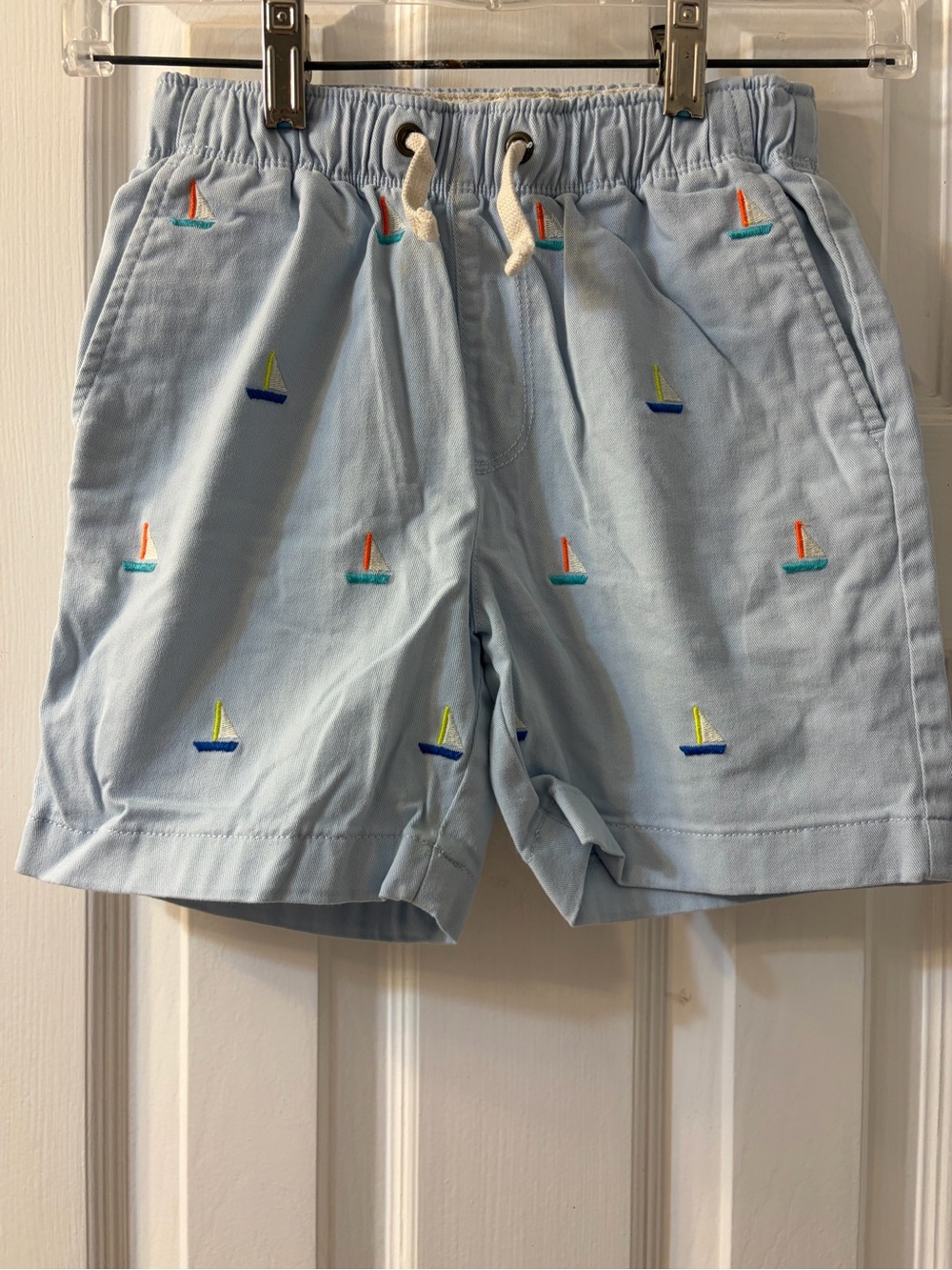 CrewCuts by J. Crew Beautiful Boys Dock Shorts with Embroidered Sailboats Size 8